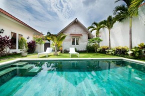 Отель Green Garden Seminyak Villa  Kuta